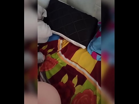 ❤️ Meng Matbierger bleift eleng doheem well hire Mann an d'Vakanz geet an ech profitéiere vun der Geleenheet fir hatt ze knacken an den Aarsch mat Mëllech ze fëllen Sex bei eis