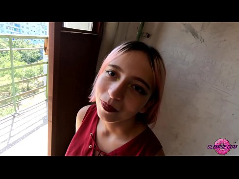 ❤️ Student Sensual Sucks a Stranger in the Outback - Cum On His Face Sex bei eis
